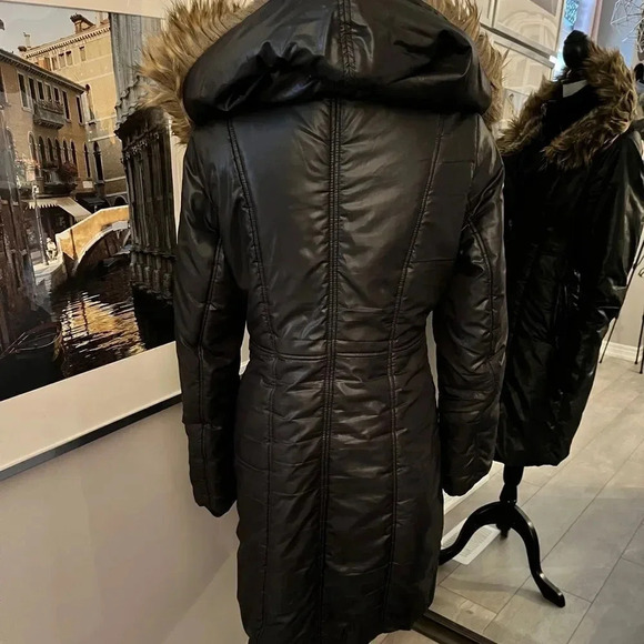 LE CHATEAU Black Puffer Coat  and Beige Fur Oversized Hoodie, Size XS/S - Picture 5 of 16